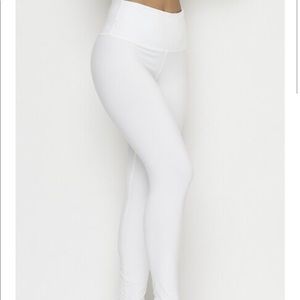 New! Solmi White Yoga Leggings
